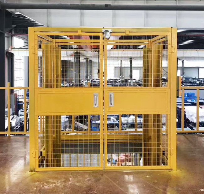 琼中智能导轨式升降机亮相