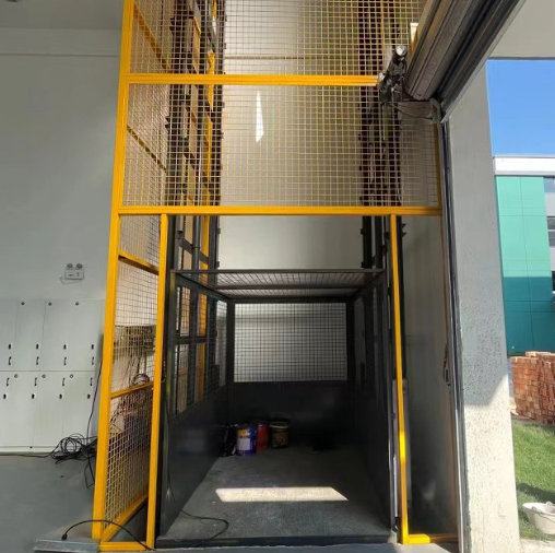 琼中导轨式升降机助力物流园破解运输难题