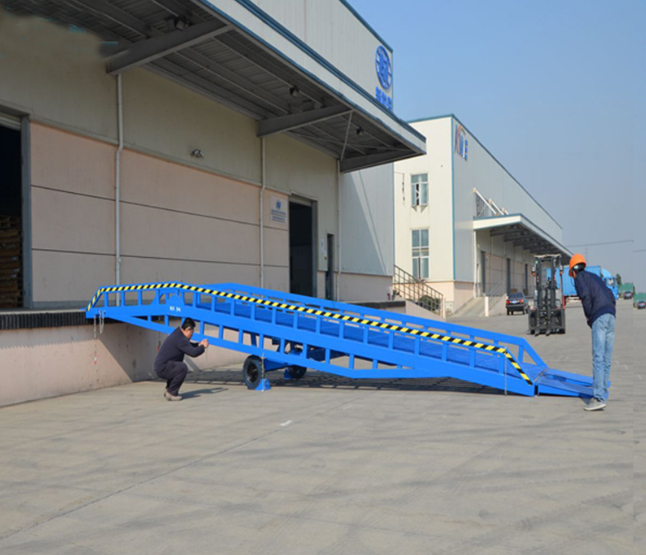 琼中移动式登车桥应用